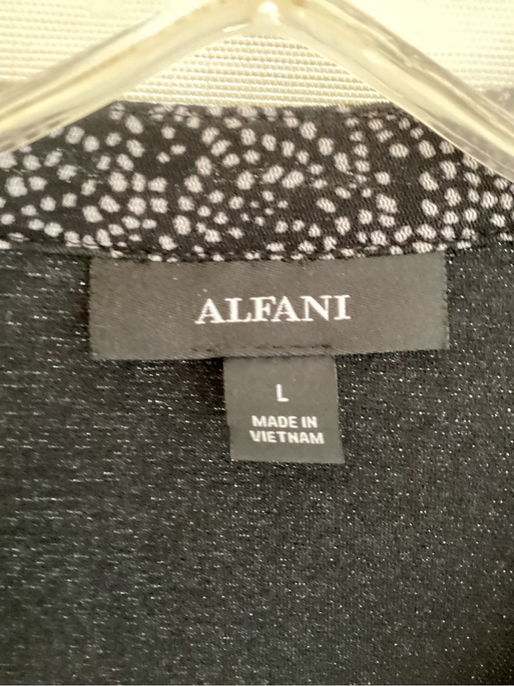 Lot two Black and White Blouses - Picture 4 of 16